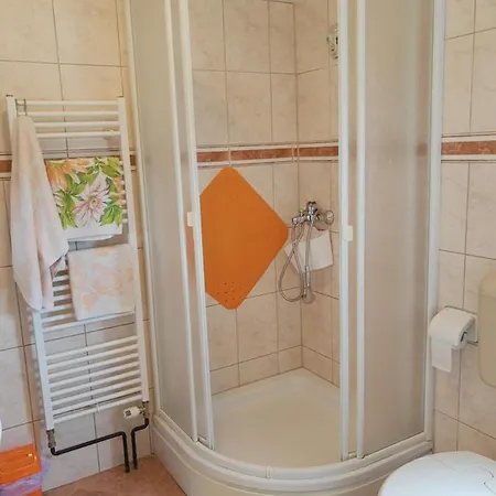 Elda Apartment *